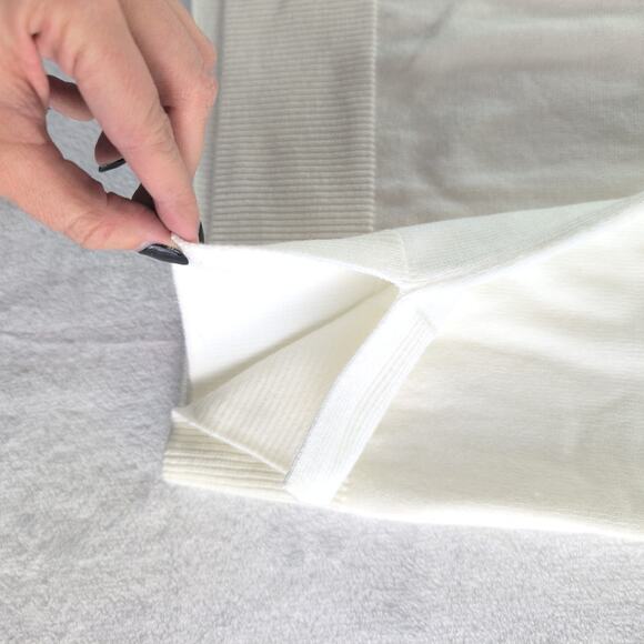 Lucky Brand Setof(2) V Neck Sweaters Women'sXXL Black/Ivory Minimalist CleanGirl - Picture 8 of 9